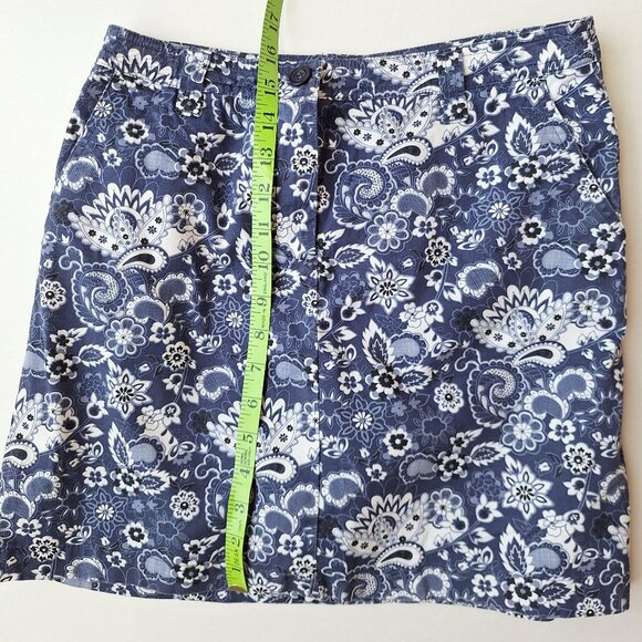 Blue and white paisley floral pattern golf skirt by Karen Scott Petites - Picture 8 of 9